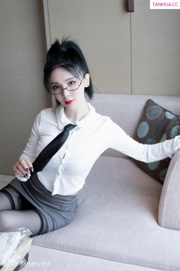 潘娇娇 潘娇娇 [XiuRen]高清写真图 2022.11.15 No.5856 潘娇娇 黑丝美臀第15张图片